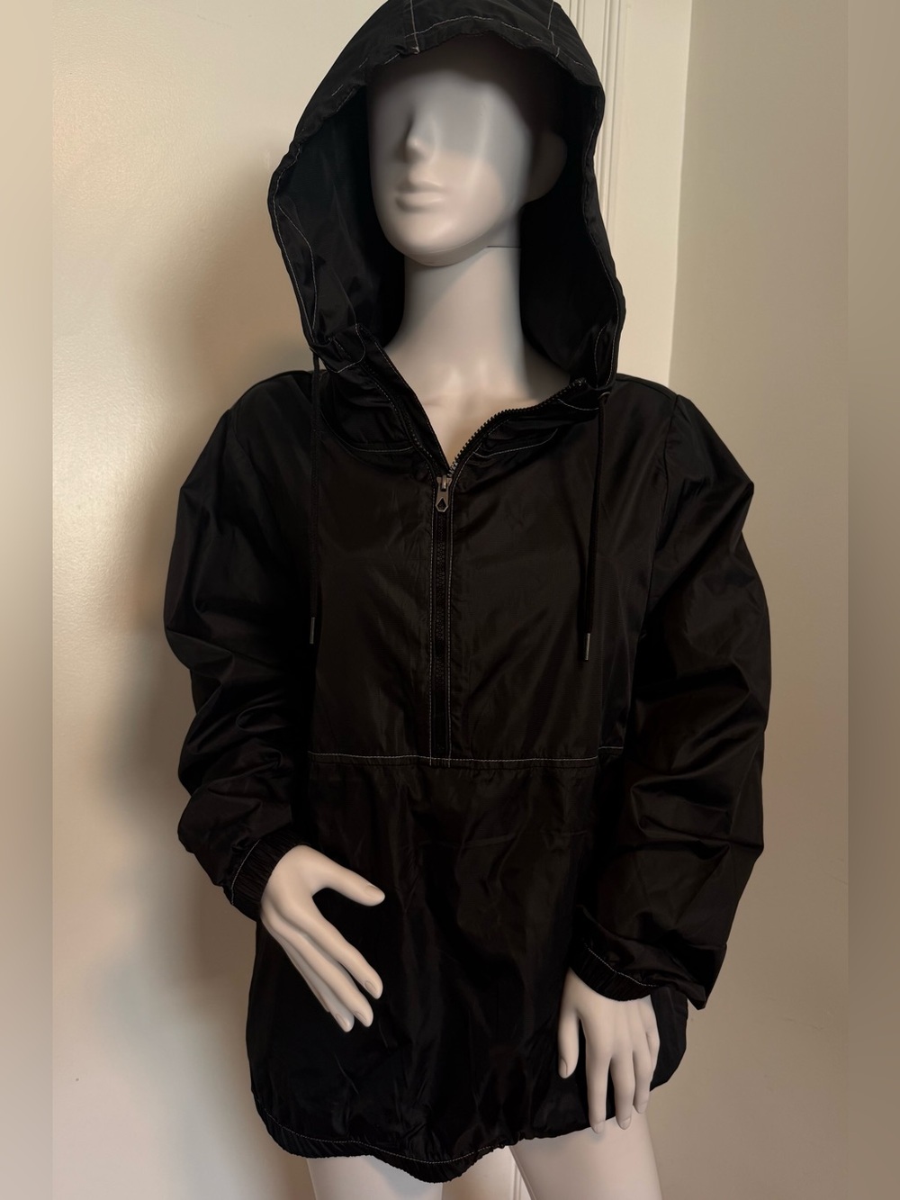 NWT! VOLCOM Wind it Up Lightweight Black Pullover Windbreaker XL
